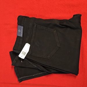 NYDJ Slim Straight Size 16 Black NWT rhinestones seam control fit